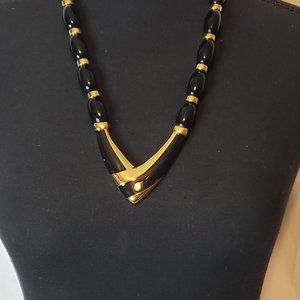 Vintage Napier Gold tone and Black Pendant necklace 26"